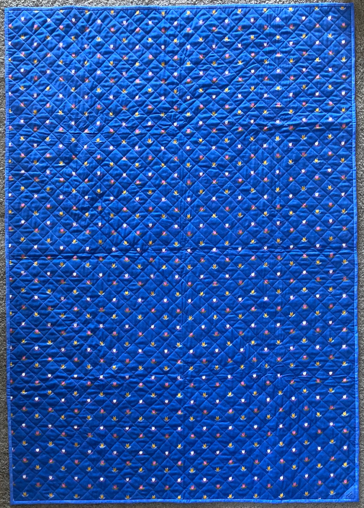 Flower Chain (42" x 60") - Waterlily Quilts