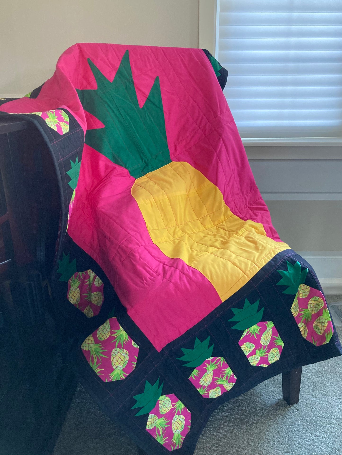 Pineapples (43" x 67.5") - Waterlily Quilts