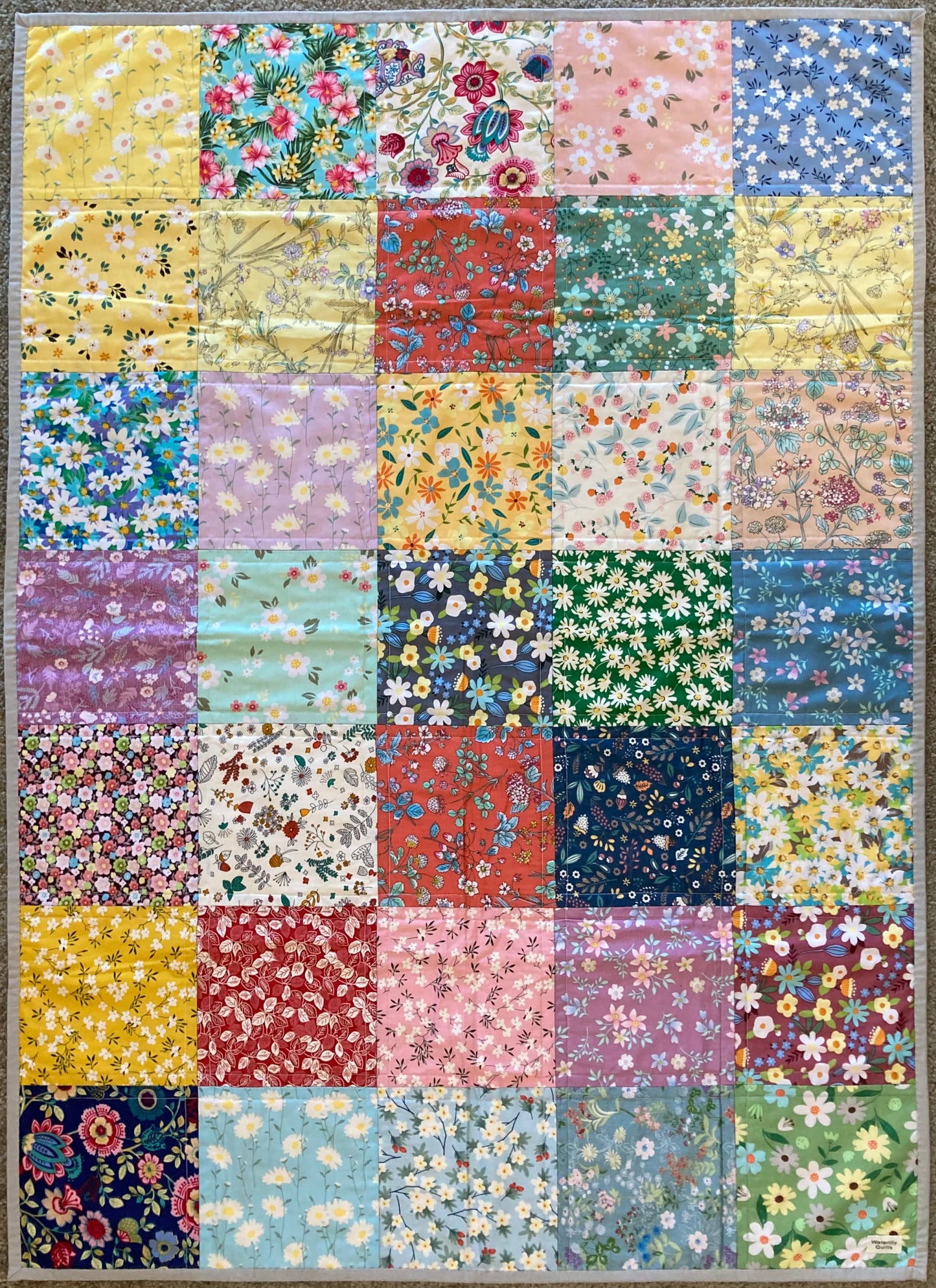 Pink Daisy (36" x 49") - Waterlily Quilts